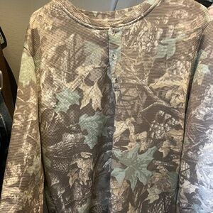 Sherpa-Lined Camouflage Thermal LS
